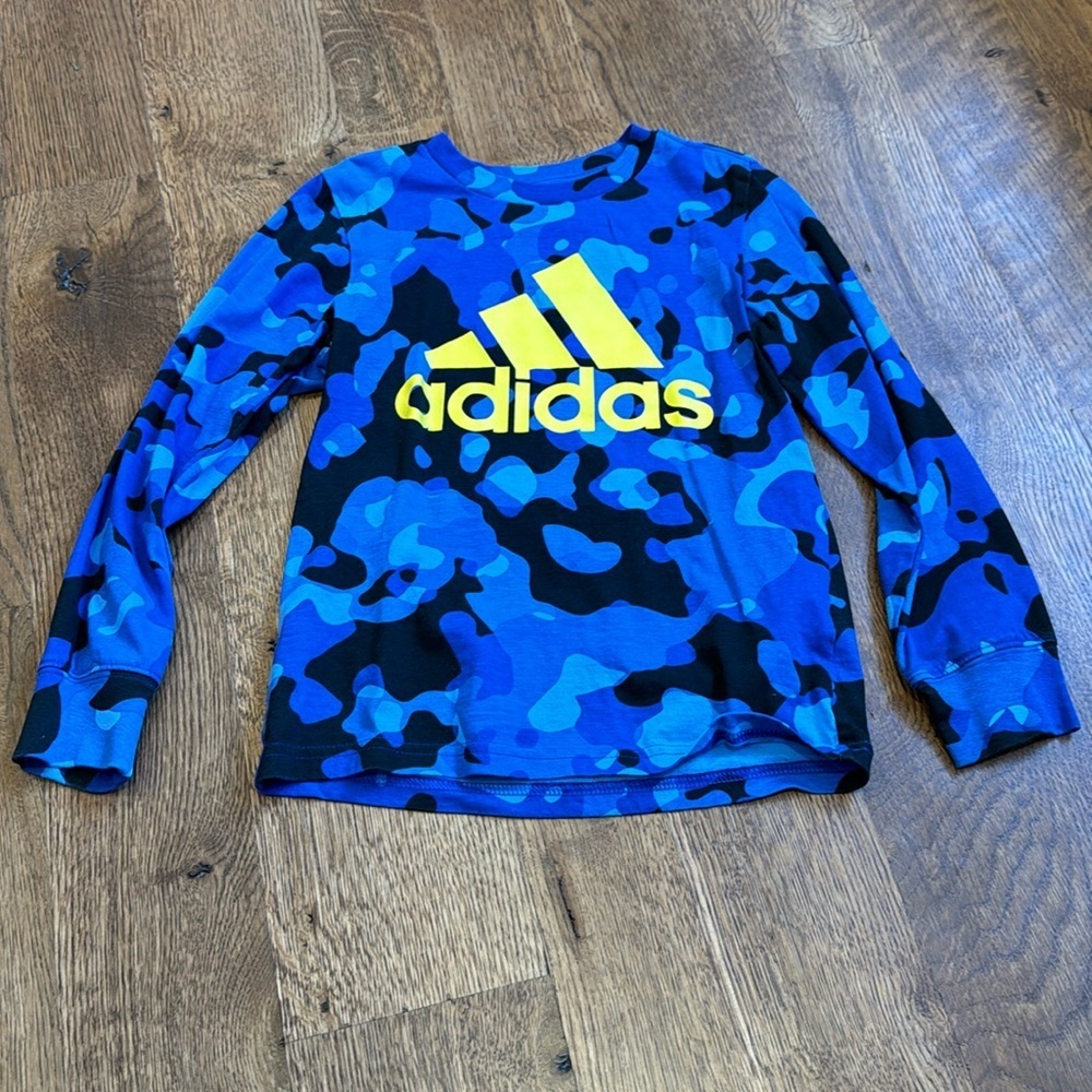 Adidas Boys Long Sleeve Tee Blue Black and Yellow Size 6